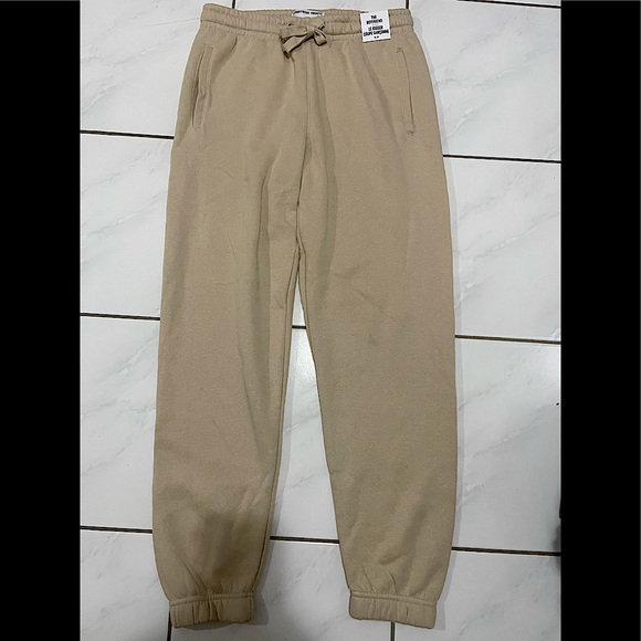 The boyfriend comfortable sweatpants, brand new tag on - Picture 1 of 1